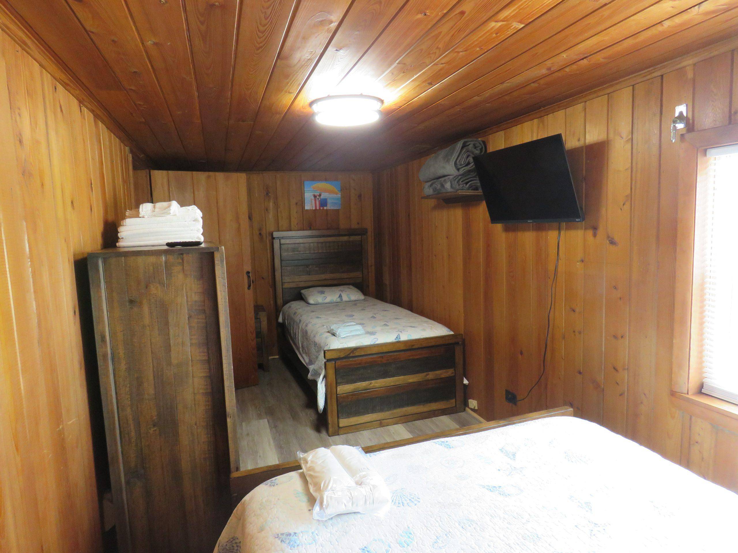 Full and Twin Bedroom