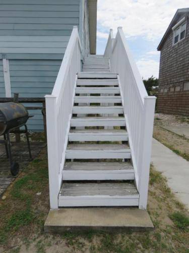 Stair case to the top floor entrance landing 