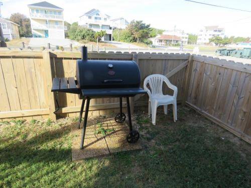 Charcoal grill 